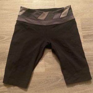 Lululemon Reversible Shorts size 4